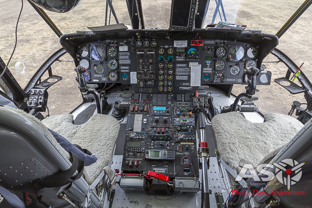 S-61 347 cockpit