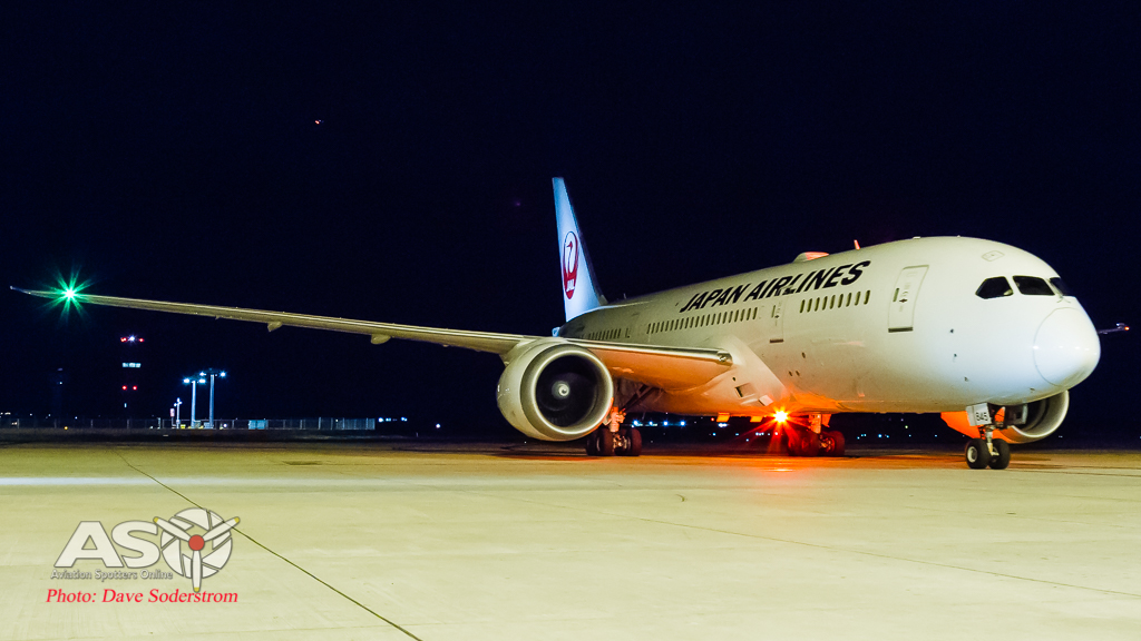 Japan Airlines (1 of 1)