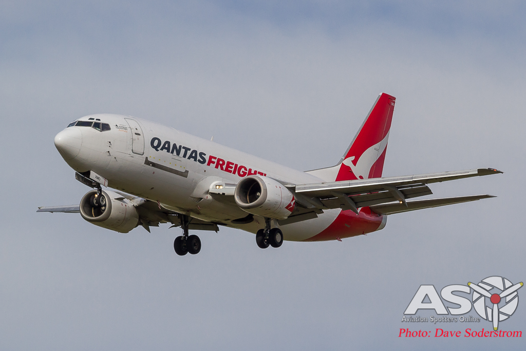 VH-XMO QANTAS Freight 737-376F ASO LR 2 (1 of 1)