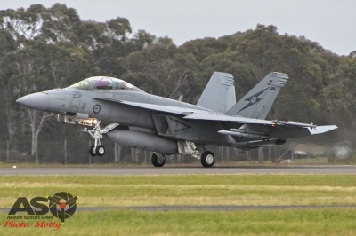 Mottys Williamtown Centenary 3 Family Day Super Hornet 0120 A44-201-ASO